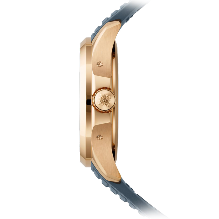 Patek Philippe Aquanaut 5261R-001 Timepiece