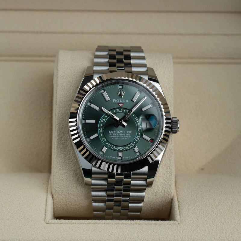Automatic Rolex Sky-Dweller Green Dial 42mm