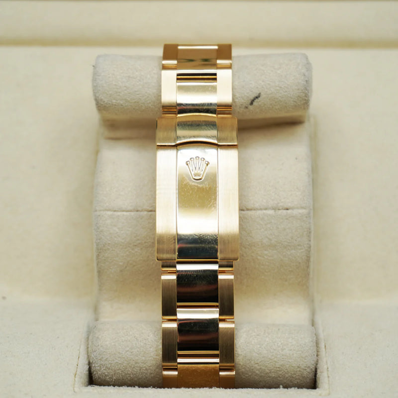 Rolex Sky-Dweller 42mm Yellow Gold 326938 Champagne